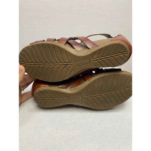 Axxiom Naomi Brown Strappy Wedge Sandals Size 7 - Picture 7 of 10